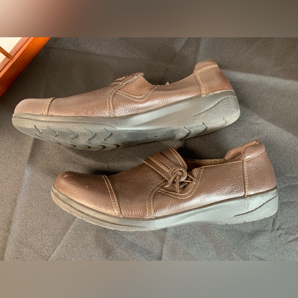 Clarks Women’s Brown Shoes. Size: 10 Good Condition - Picture 3 of 5